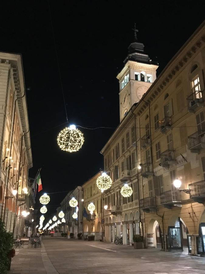 VIRASOL IN CITTÁ, camera NUVOLE Cuneo Exterior foto