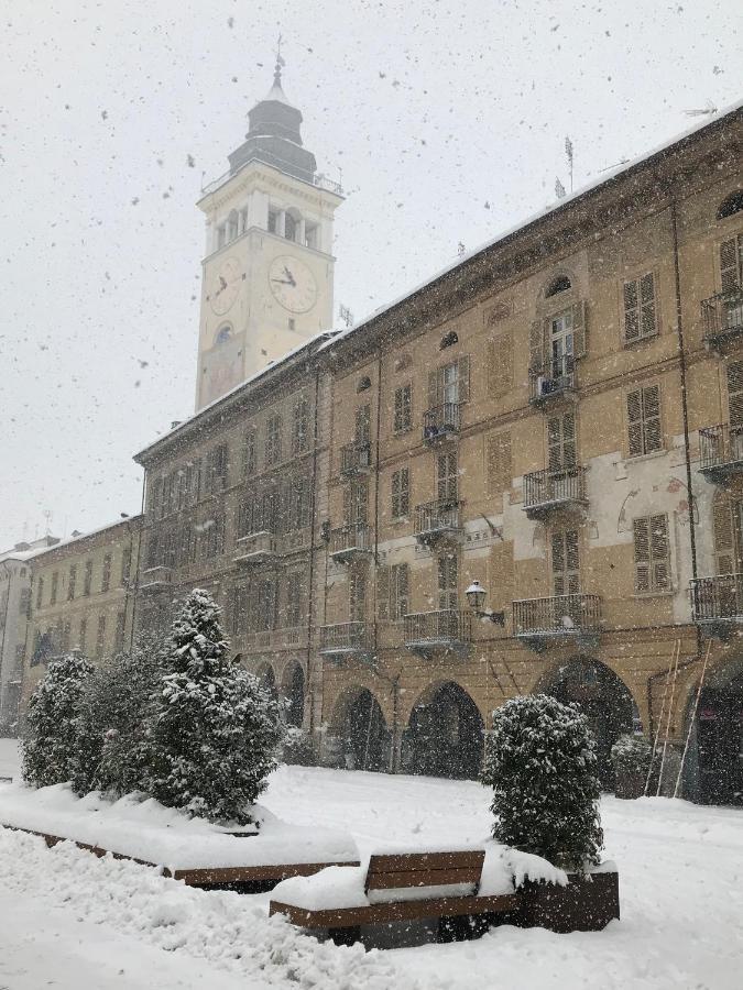 VIRASOL IN CITTÁ, camera NUVOLE Cuneo Exterior foto